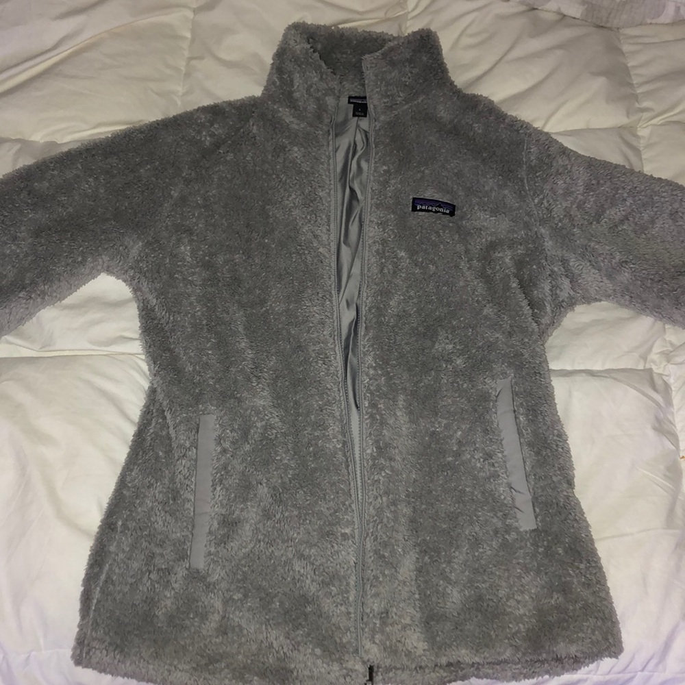 Women’s grey Patagonia fleece zip up jacket